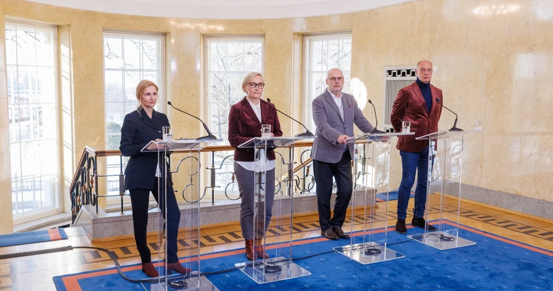Visual published with the cited source for this record: Estonia announced free AI tools for schools before contracts were signed